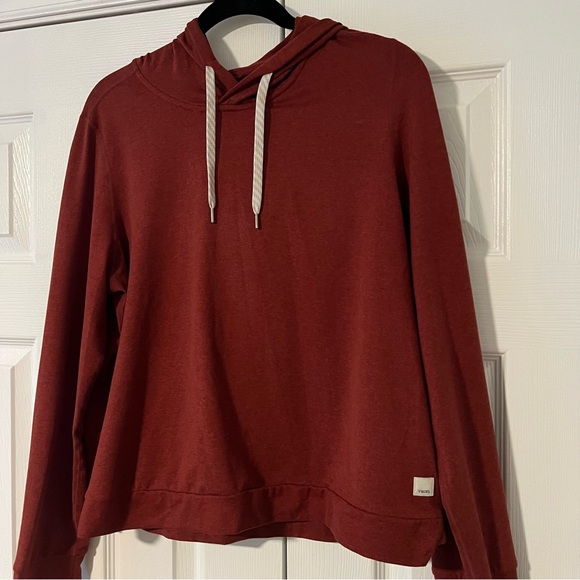 Vuori Hale Essential Hoodie in Currant Heather, Size L - Picture 4 of 7